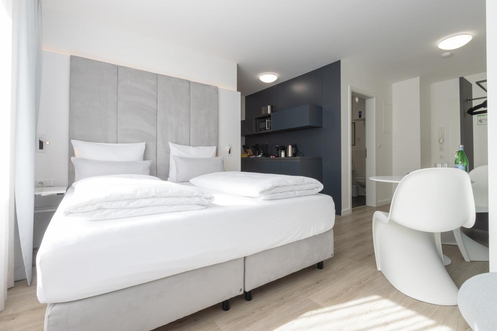 Zzzpace Smart-Hotel Krefeld Exterior foto